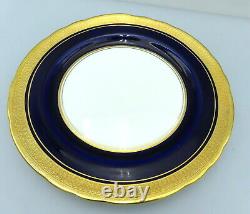 Aynsley Cobalt Blue Luncheon Plate Buckingham Gold Encrusted Scalloped 8216