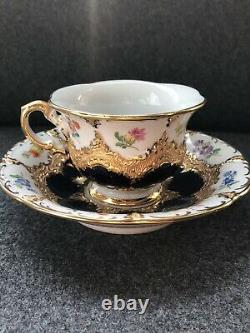 Meissen Gold Encrusted Cobalt Blue Handpainted Flower Mini Teacup /Demitasse Cup