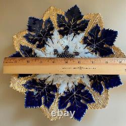 19ème C Antique 9-1/2 Meissen Triple Maple Leaf Plaque Cobalt Bleu, Or, Blanc