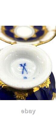 19ème Siècle Meissen Cobalt Blue & Gold Demitasse Tea Cup & Saucer