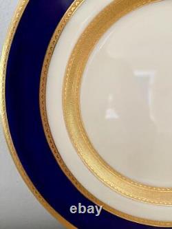 6 Assiettes Bleu Cobalt en Relief et Incrustées d'Or de Minton Tiffany & Co