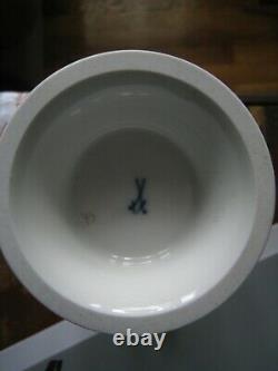 Antique Meissen Porcelaine Peinte À La Main Vase Trompette Dorée Blanc Cobalt Or