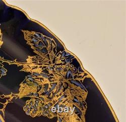 Assiette à deux anses peinte à la main en bleu cobalt et or, Atq CFH LIMOGES France Baies
