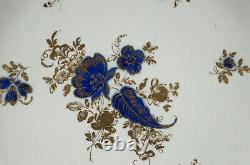 Assiette de 8 pouces en bleu cobalt et fleurs de Dresde en or de Caughley vers 1775-1790