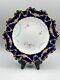 Assiette De Cabinet Royal Crown Derby Antique 1891-1921 En Porcelaine Bleu Cobalt Et Or à Bordure Festonnée