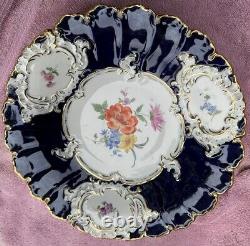 Assiette de cabinet en porcelaine Meissen antique avec des motifs floraux bleus cobalt et dorés, 11 1/2 pouces