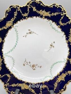 Assiette de cabinet en porcelaine antique Royal Crown Derby 1891-1921 bleu cobalt et or à bord festonné