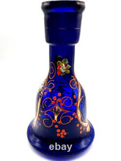 Décanter vintage perse du roi en bleu cobalt, doré et décoré, vase de narguilé de 10 1/2 pouces.