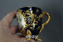 Dresde À La Main Peint Par Courtage Couple Relevé Gold & Cobalt Blue Covered Cup A