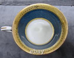 Ensemble rare/4 tasses à thé et soucoupes en bleu cobalt et or de 1926 de la marque ROYAL WORCESTER