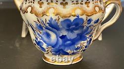 Exquis ancienne porcelaine de Paris tasse et soucoupe peintes à la main en bleu cobalt et or