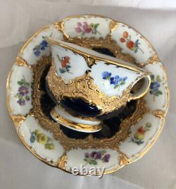 Meissen Gold Incrusted Cobalt Blue Handpainted Flower Mini Teacup /coupe Demitasse