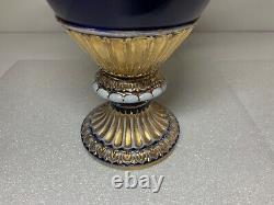 Meissen Grand Vase D’urne De Cobalt Et D’or Avec Poignées Blanches Jumelles De Serpent