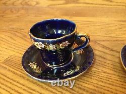 Plateau de service antique en cobalt bleu et or Sedeser Sedesanas avec 2 ensembles de tasses à café.