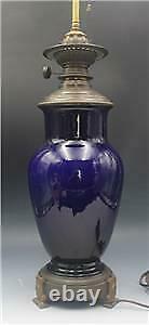 Porcelaine Antique Cobalt Bleu Orientaliste Style Électrifié Lampe De Table À Huile
