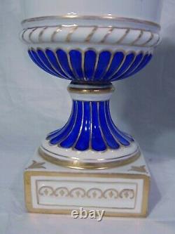 Pr Neoclassical Porcelaine Allemande Dresde Cobalt Blue Urns Gold Crescent