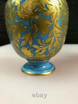 Royal Crown Derby A Rare Trouvez Une Paire 1894 Vases Peints À La Main Urns Blue Gold 5 H