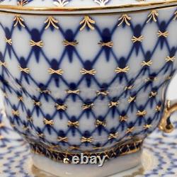 Russie Impériale Lomonosov Porcelaine Lided Cup Et Saucer Cobalt Net Or Nouveau