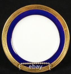 Service De 24 Minton, Angleterre Cobalt Blue Gold-incrusted Plates, Doré, Perles