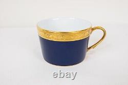 Tasse plate et soucoupe Raynaud Limoges Conde dorée avec incrustations en bleu cobalt