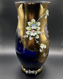 Vase à fleurs émaillé peint en bleu cobalt bohémien tchèque doré