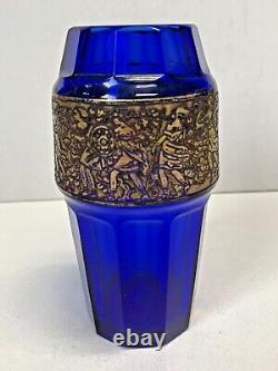 Vase ancien Moser en bleu cobalt avec frise de guerrier en or, hauteur de 4,75 pouces, signé.