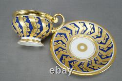 Vieux Paris Porcelaine Or Feuilles & Panneaux Cobalt Empire Forme Coupe & Saucer C. 1820