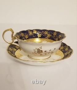 Vintage Ancien Cobalt Bleu & Élevé Des Fleurs De Gilt Cup Saucer Set